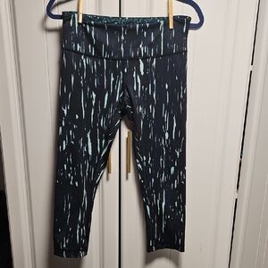 Lululemon Leggings in Black and Blue